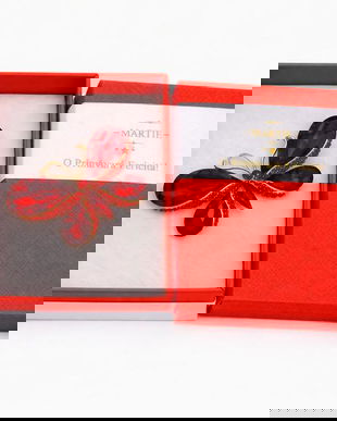 Broșă Elegantă Fluture Roșu cu Cristale &ndash; Mărțișor &ndash; Accesoriu de Primăvară