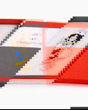 Broșă Asistentă Medicală &ndash; Mărțișor &ndash; Accesoriu de Primăvară