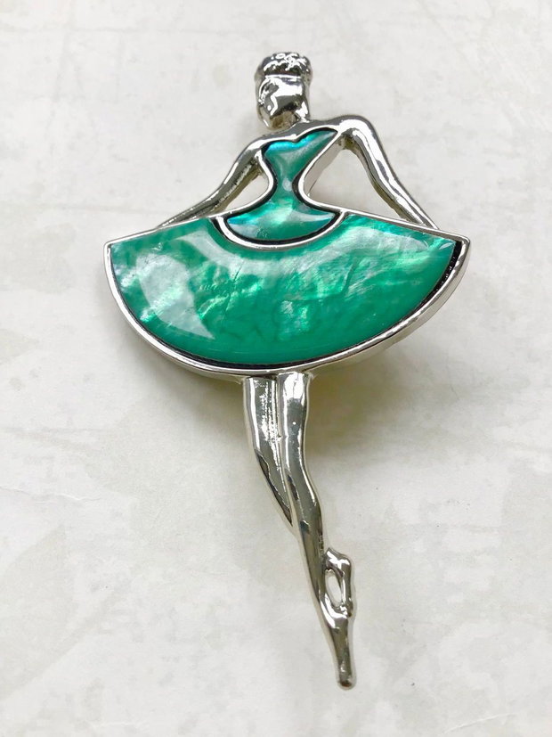 Brosa balerina & paua shell