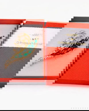 Broșă Elegantă Ghiocei cu Accente Verzi &ndash; Mărțișor de Primăvară, Accesoriu Delicat pentru Femei