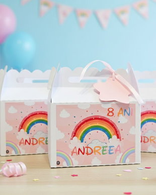Cutii tematice curcubeu pentru dulciuri