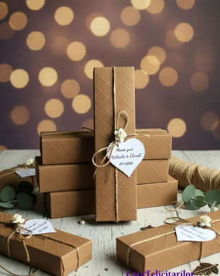 Cutii dreptunghiulare din carton craft  model embosat romburi