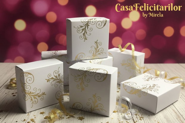 Cutii albe cu model floral embosat auriu