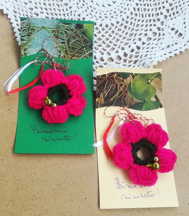 martisor floare ciclam crosetata