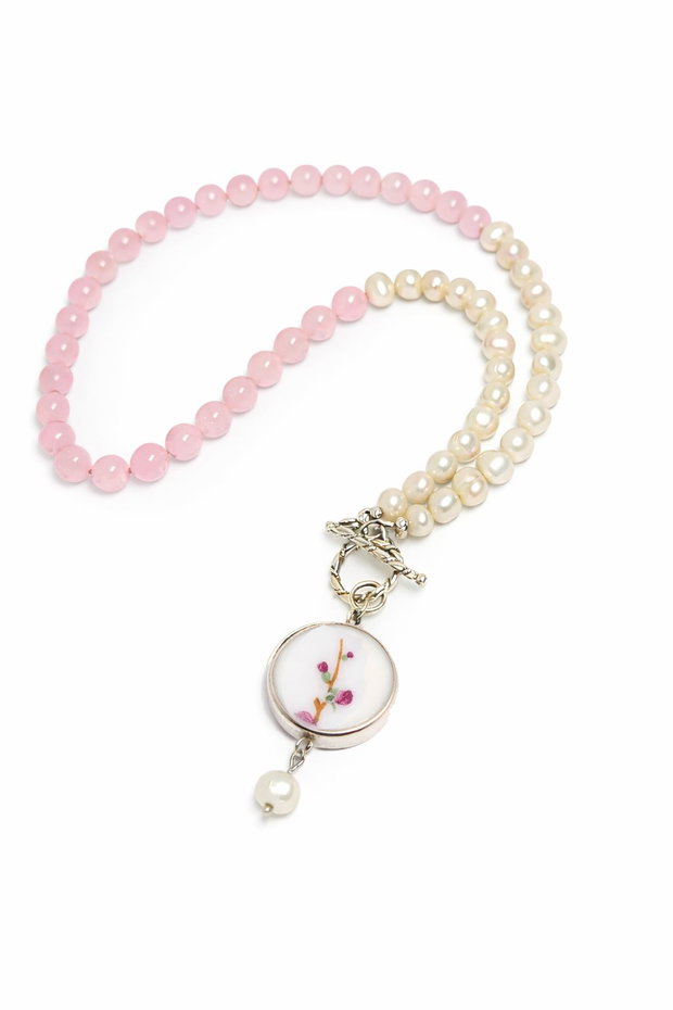Colier "Quartz Sakura" cu pandantiv din argint si fragment de portelan