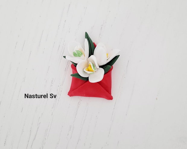 Brosa martisor: Plic cu ghiocei