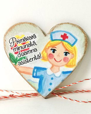 Martisoare personalizate asistente medicale