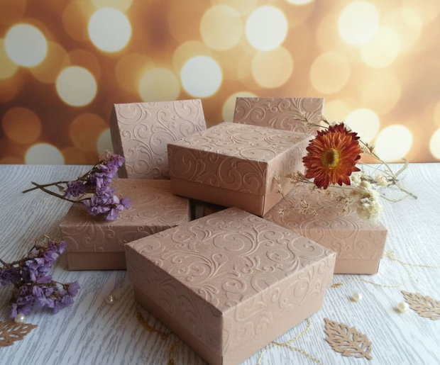 Cutii craft embosate