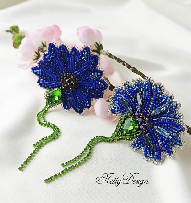 "Albastrea" - Brosa broderie manuala