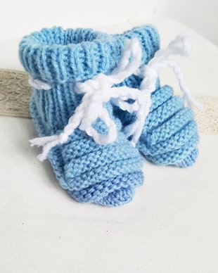 botosei tricotati bleu