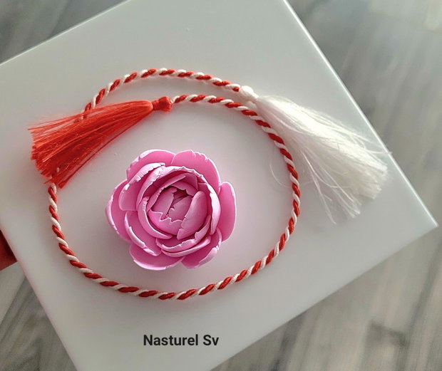 Brosa martisor: Bujori