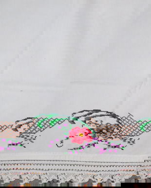 Fata  mica de masa vintage , cusuta manual in totalitate , dantela , pinza alba