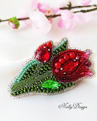 Lalea - Brosa broderie manuala