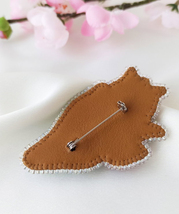 Lalea - Brosa broderie manuala