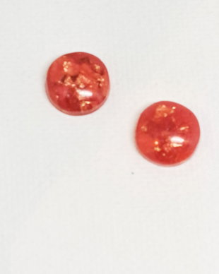 Cercei stud de culoare corai