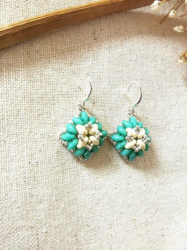 Cercei boho dangle din margele SuperDuo si Miyuki, cu tortite din argint 925