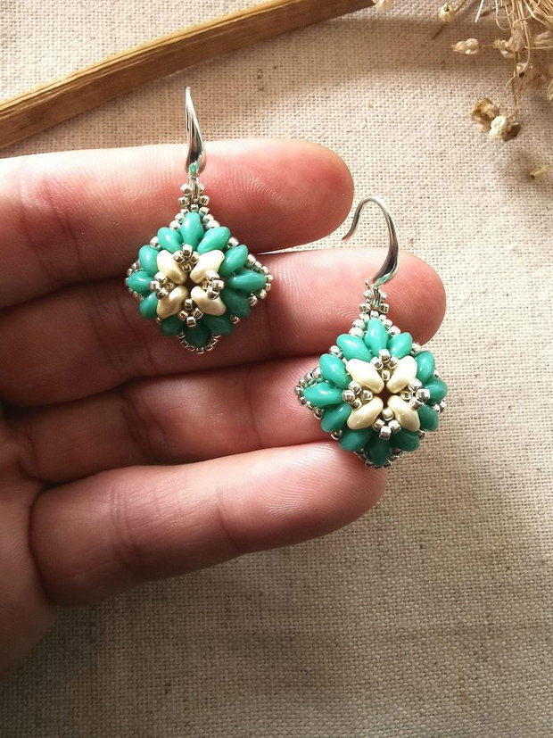 Cercei boho dangle din margele SuperDuo si Miyuki, cu tortite din argint 925