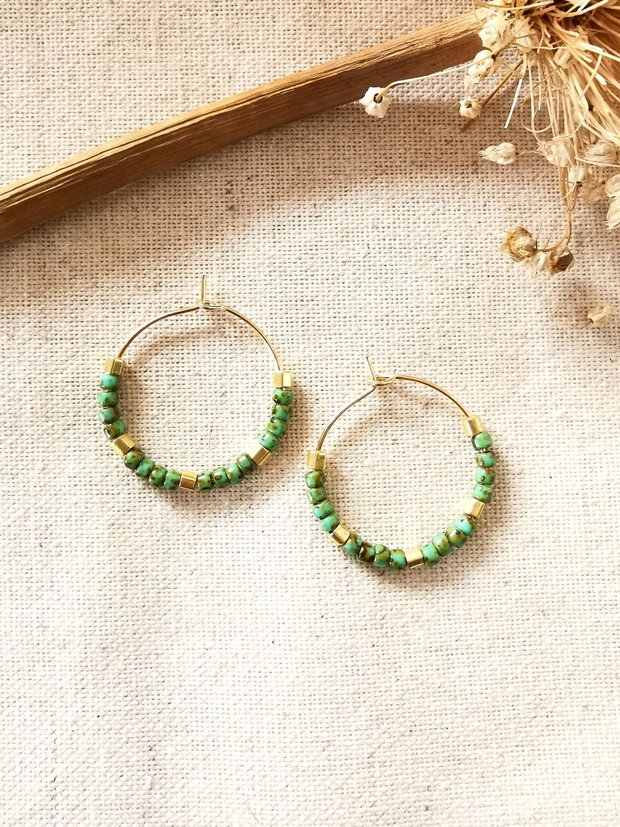 Cercei boho verde turcoaz cu Miyuki si Toho cerc placat cu aur 14K