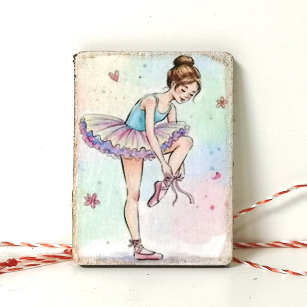 Martisor cu balerina