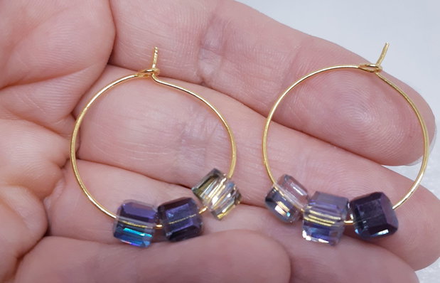 Cercei circulari cu cuburi de sticla Swarovski