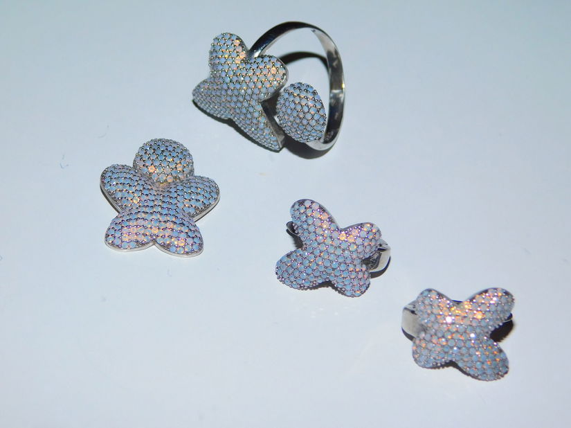 Set nou argint , 13 grame, piatra lunii,  inel, cercei , pandant , cadou lantisor argint   pentru pandant