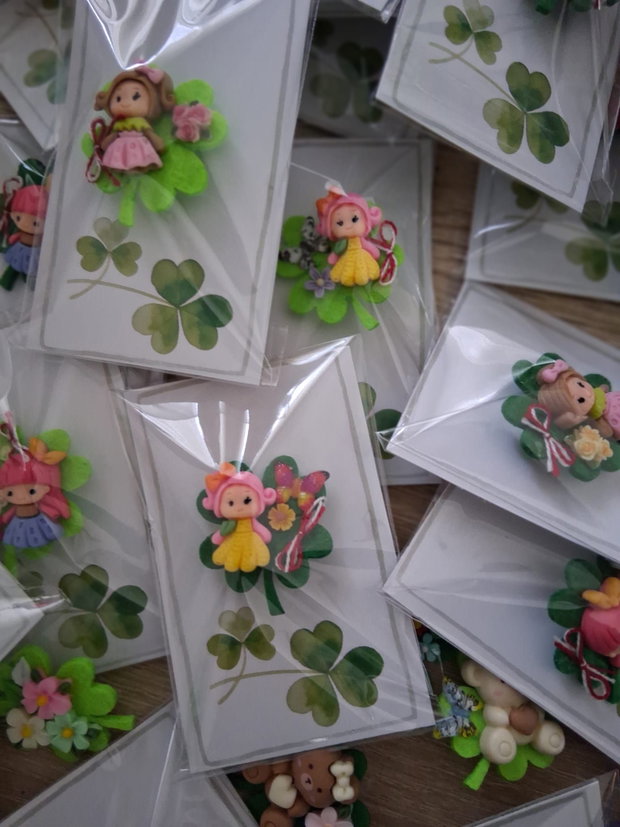 Martisor fetite cu codite