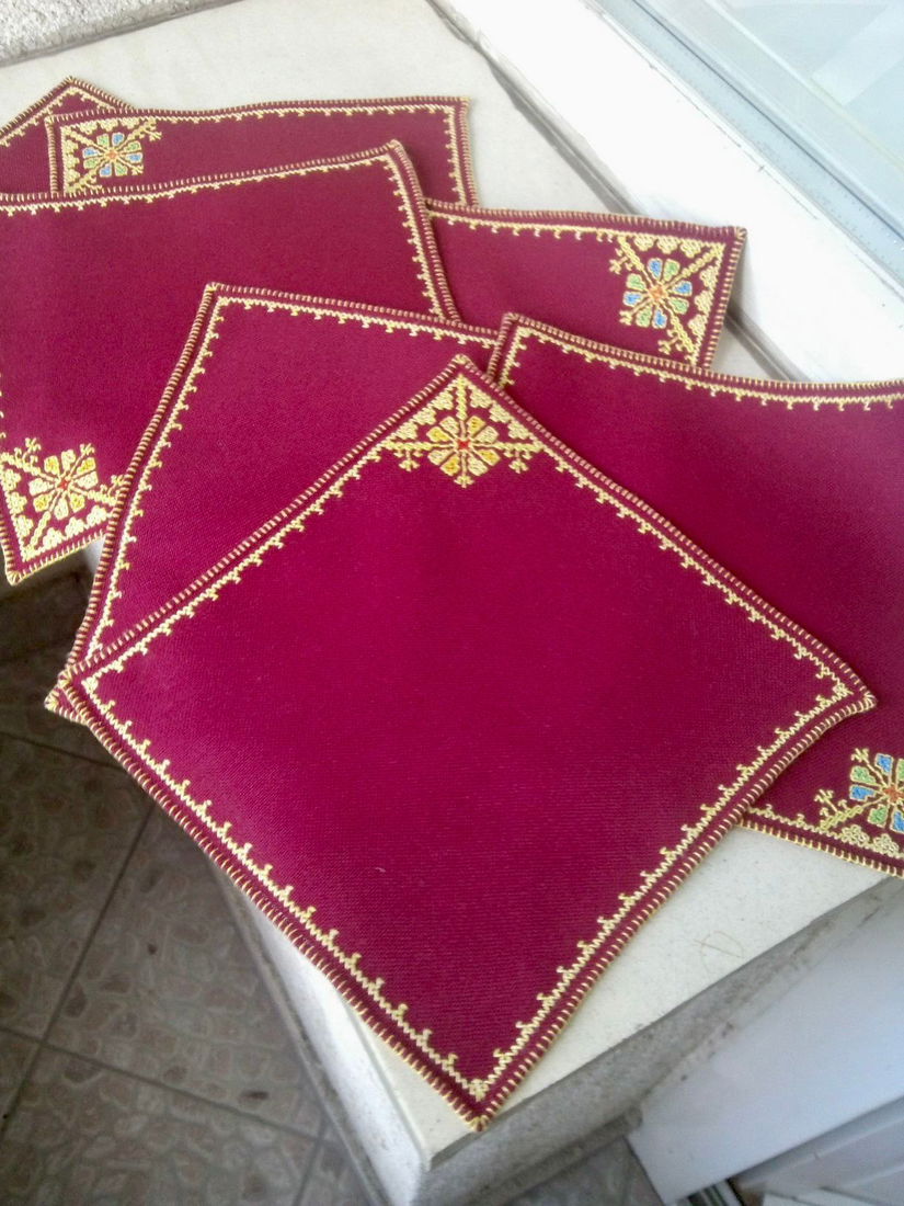 SET 7 SERVETELE ELEGANTE,BRODATE