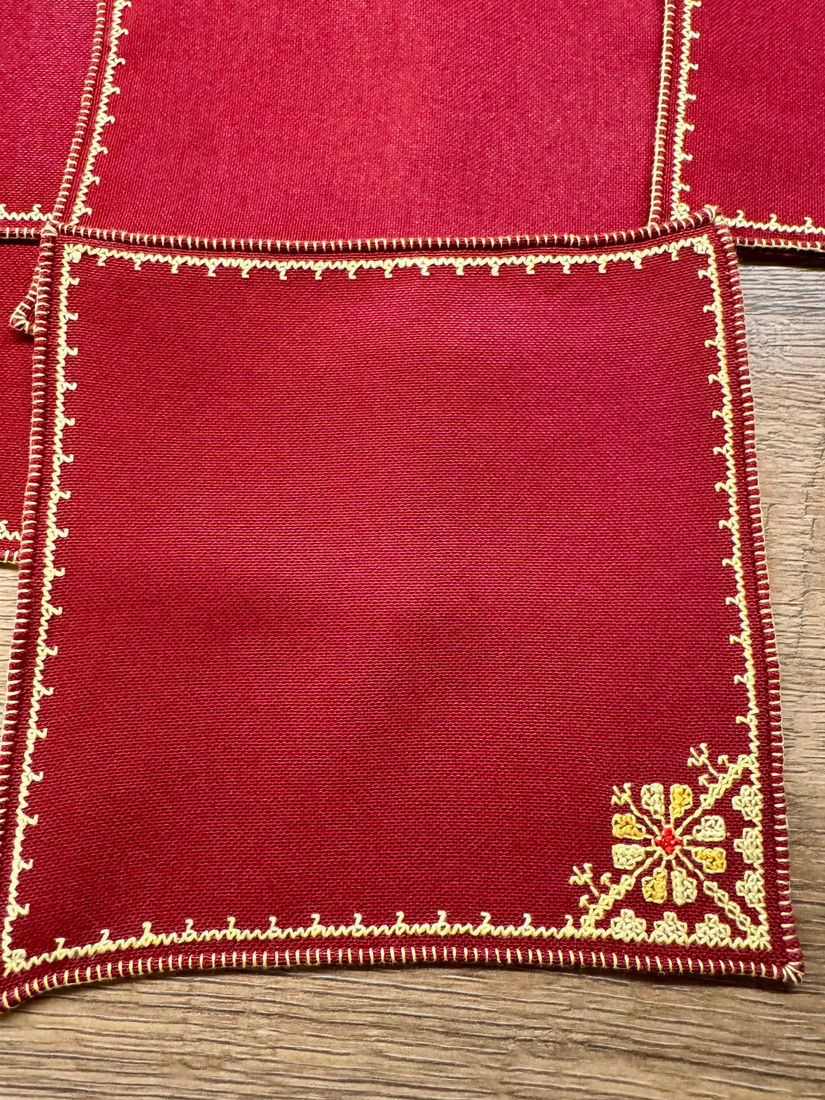 SET 7 SERVETELE ELEGANTE,BRODATE