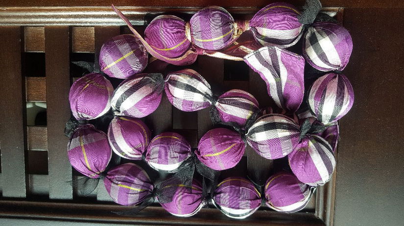 COLIER XXL VESEL SI ORIGINAL DIN TAFTA