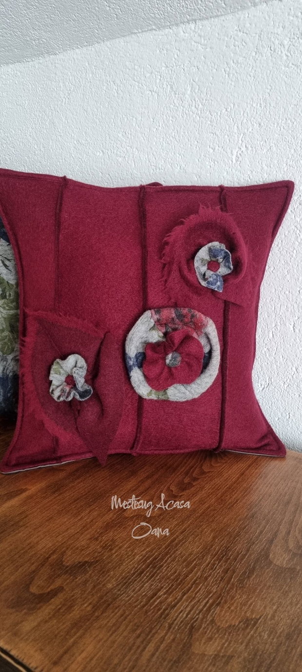 Set de 5 perne decorative din lână