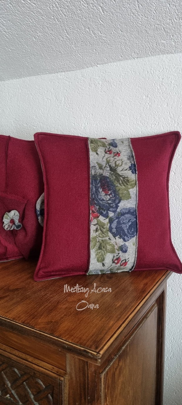 Set de 5 perne decorative din lână