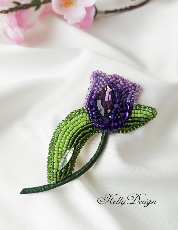 Lalea - Brosa broderie manuala