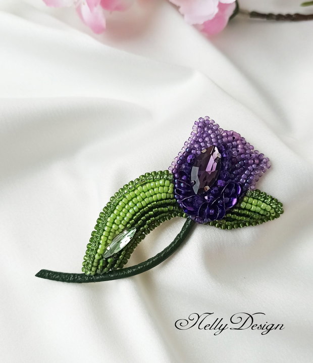 Lalea - Brosa broderie manuala