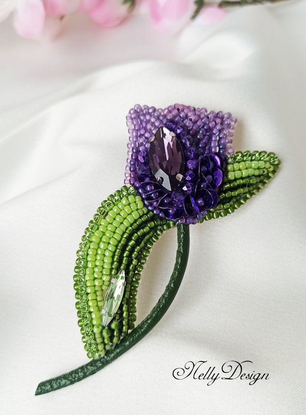 Lalea - Brosa broderie manuala