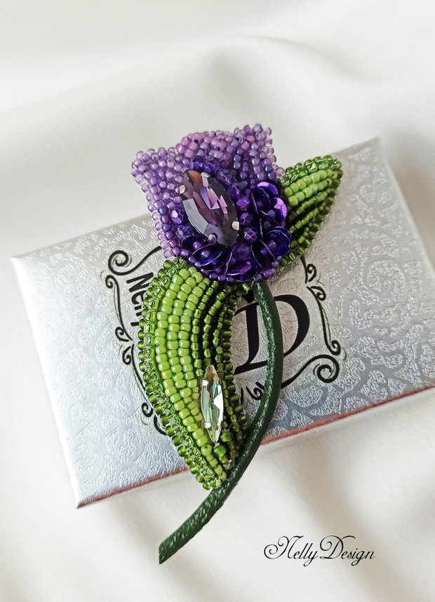 Lalea - Brosa broderie manuala