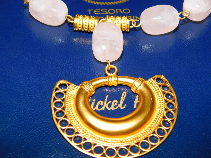 Bijuterii Precolumbiene - colier  masiv ,  cuart roz, placat aur  24 K