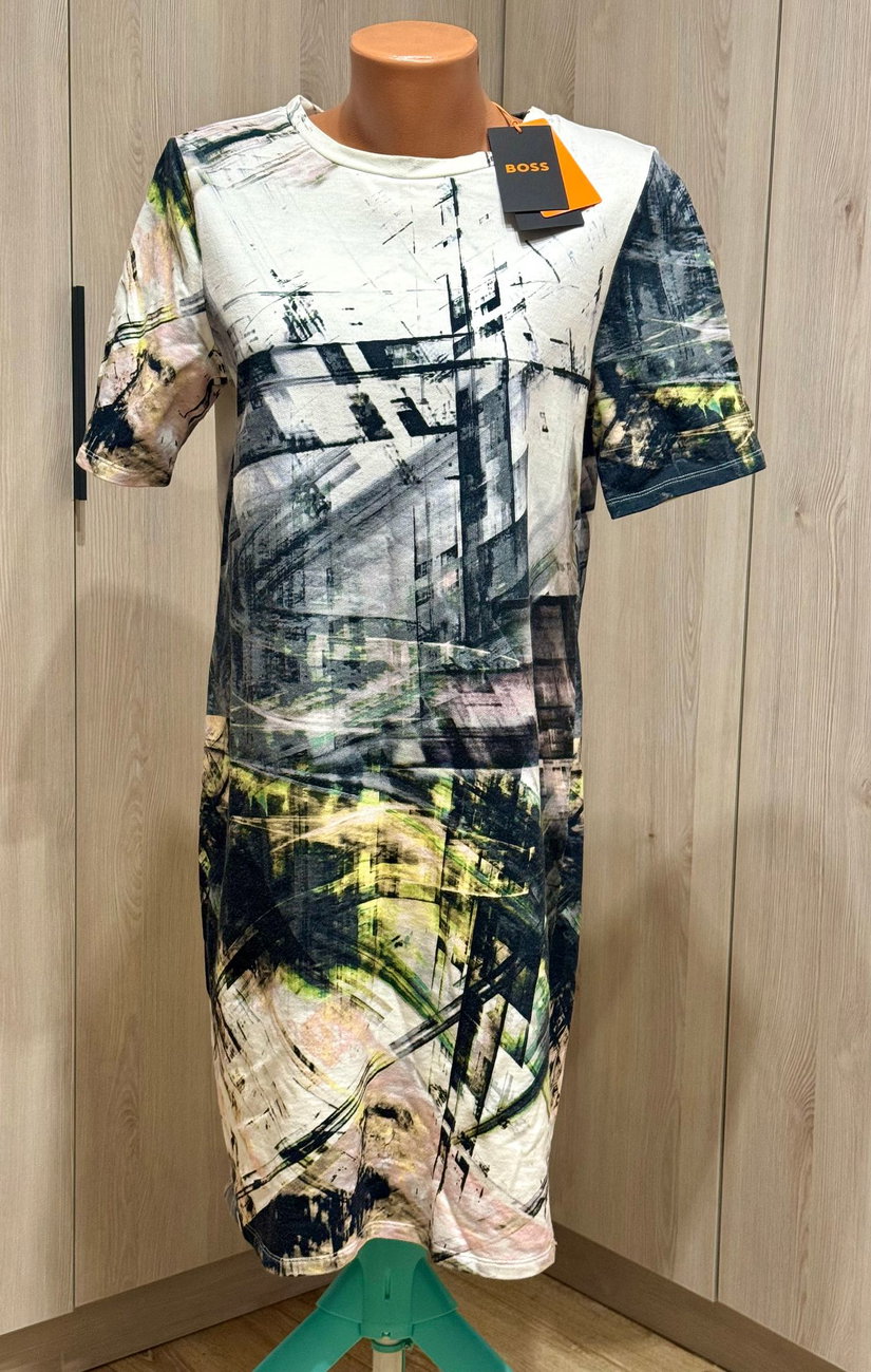 ROCHIE DEOSEBITA HUGO BOSS ORIGINALA MARIME M/L URBAN LOOK