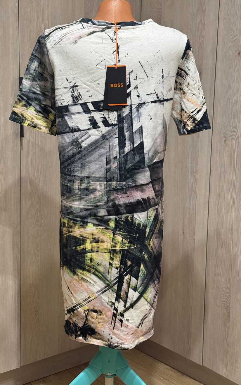 ROCHIE DEOSEBITA HUGO BOSS ORIGINALA MARIME M/L URBAN LOOK