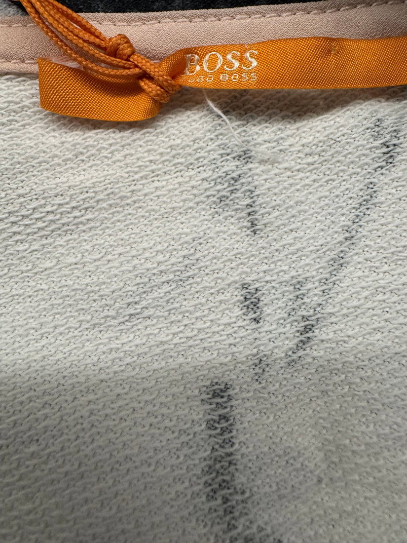 ROCHIE DEOSEBITA HUGO BOSS ORIGINALA MARIME M/L URBAN LOOK