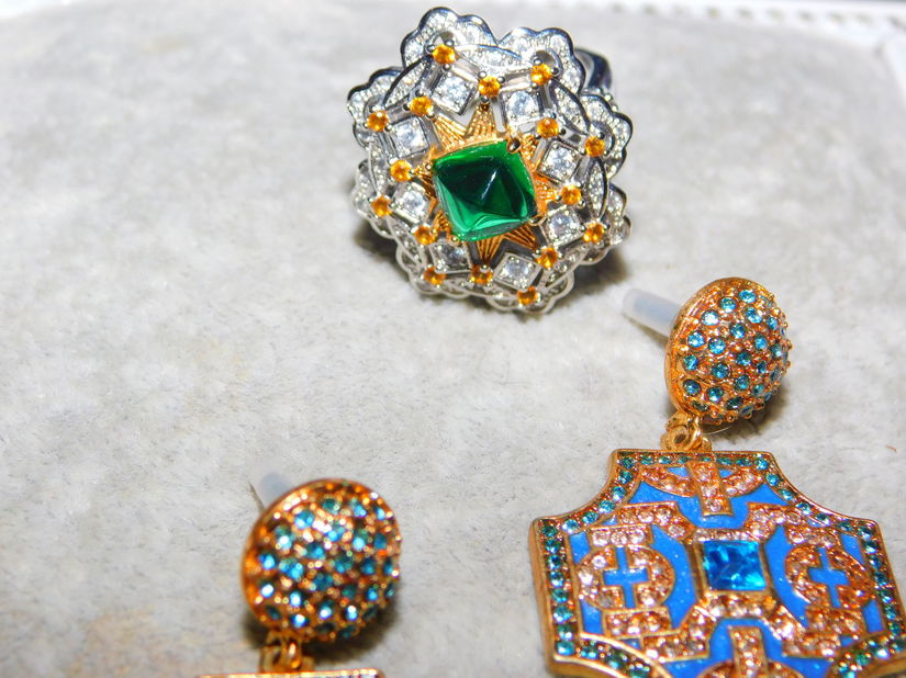 Cercei deosebiti, noi, inel asortat,  set superb