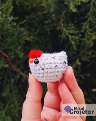 Gainuse breloc - Povesti la purtator - Martisor crosetat
