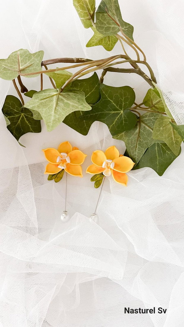 Pin martisor: Orhidee