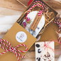 Martisor parfumat din ceara de soia in cutiuta