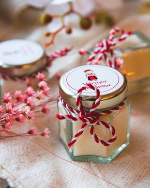 Martisor lumanare parfumata din ceara de soia