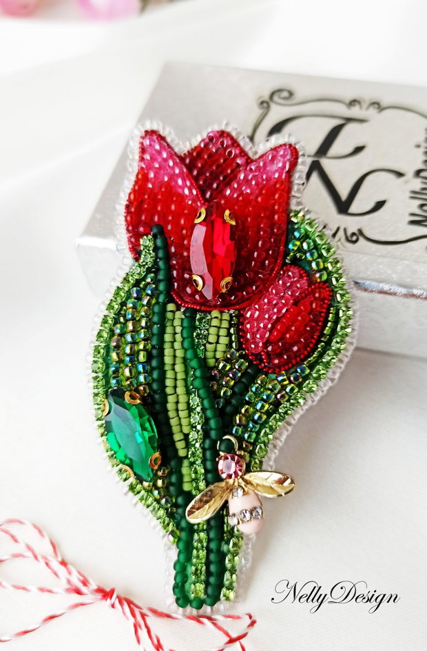 Lalea - Brosa broderie manuala