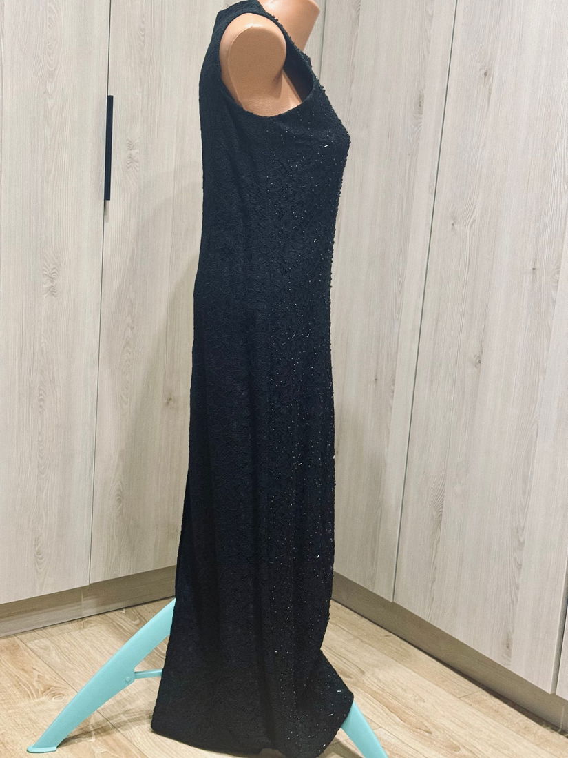 ROCHIE WALLIS ELEGANTA , DANTELA BRODATA MANUAL MARIME 12