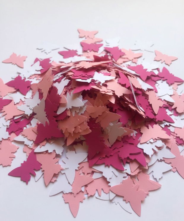 Confetti fluturași