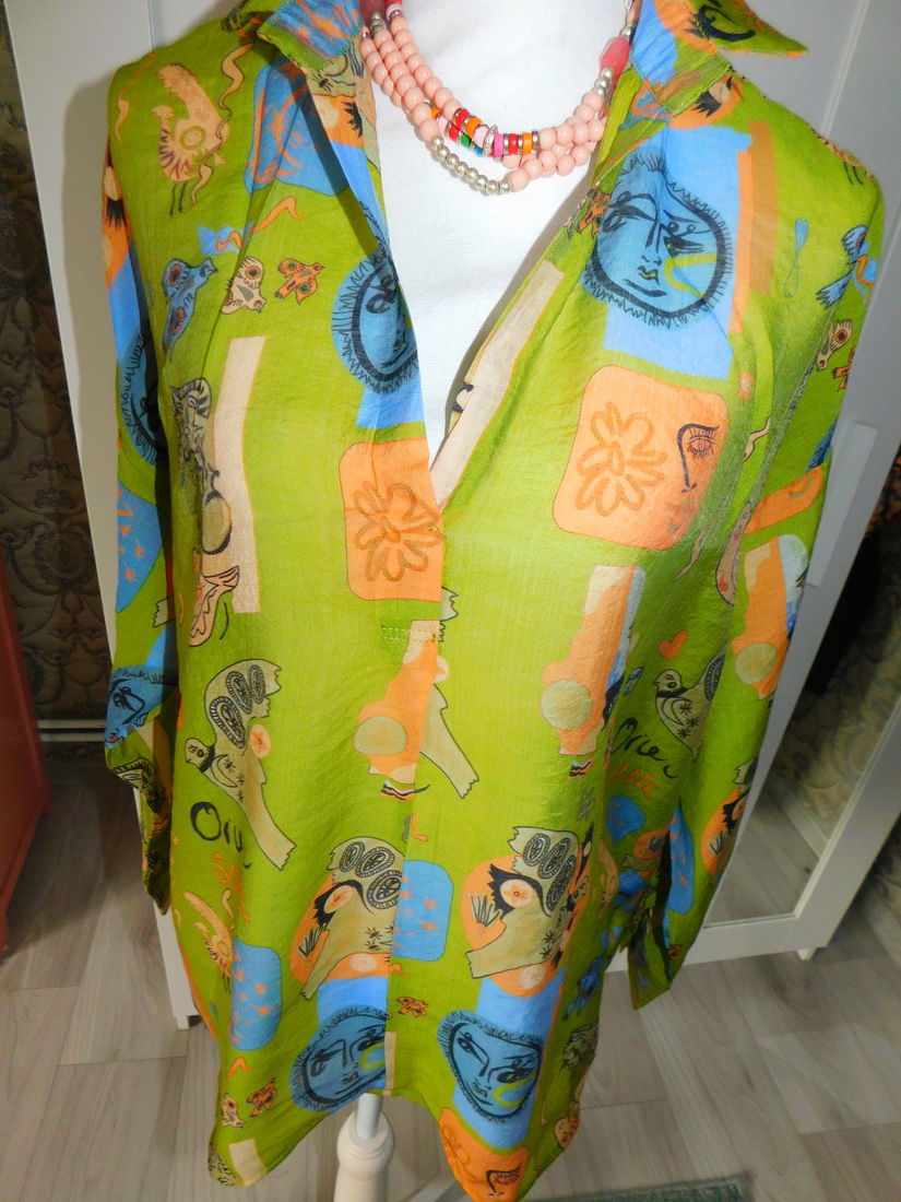 Bluza noua,  usoara,  estivala, masura 48 - 50 ,