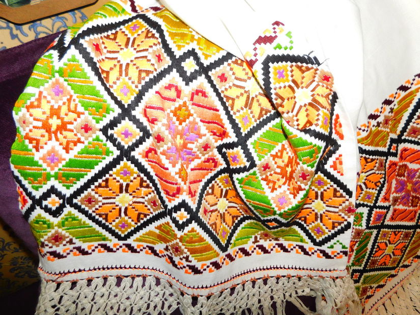 Vintage autentic, stergar taranesc, anii 30  tesut si  lucrat la razboi de strabunica