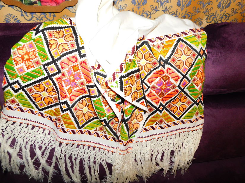 Vintage autentic, stergar taranesc, anii 30  tesut si  lucrat la razboi de strabunica